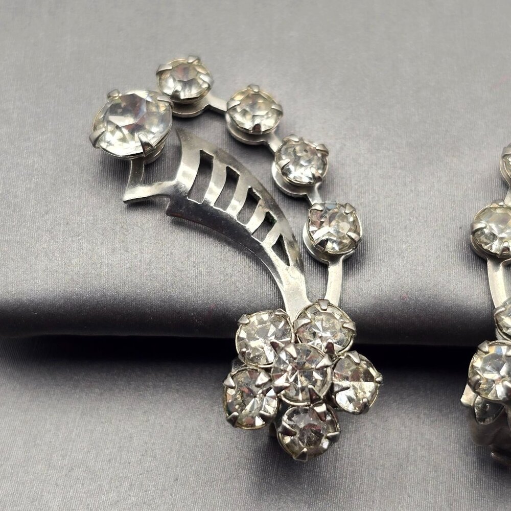 VTG Clip-On Rhinestone Spray Climber Clip-On Earrings 1.25" Silver Tone Cutout - Picture 3 of 7